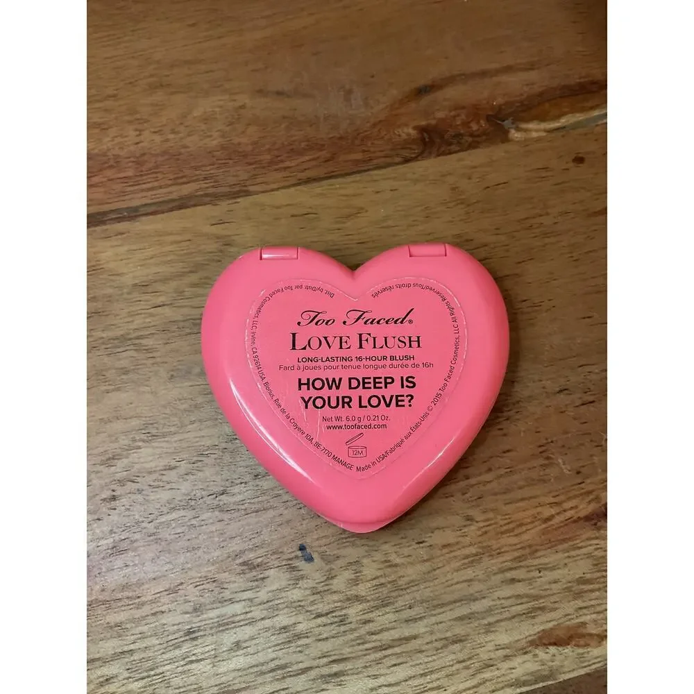 Too Faced Love Flush 